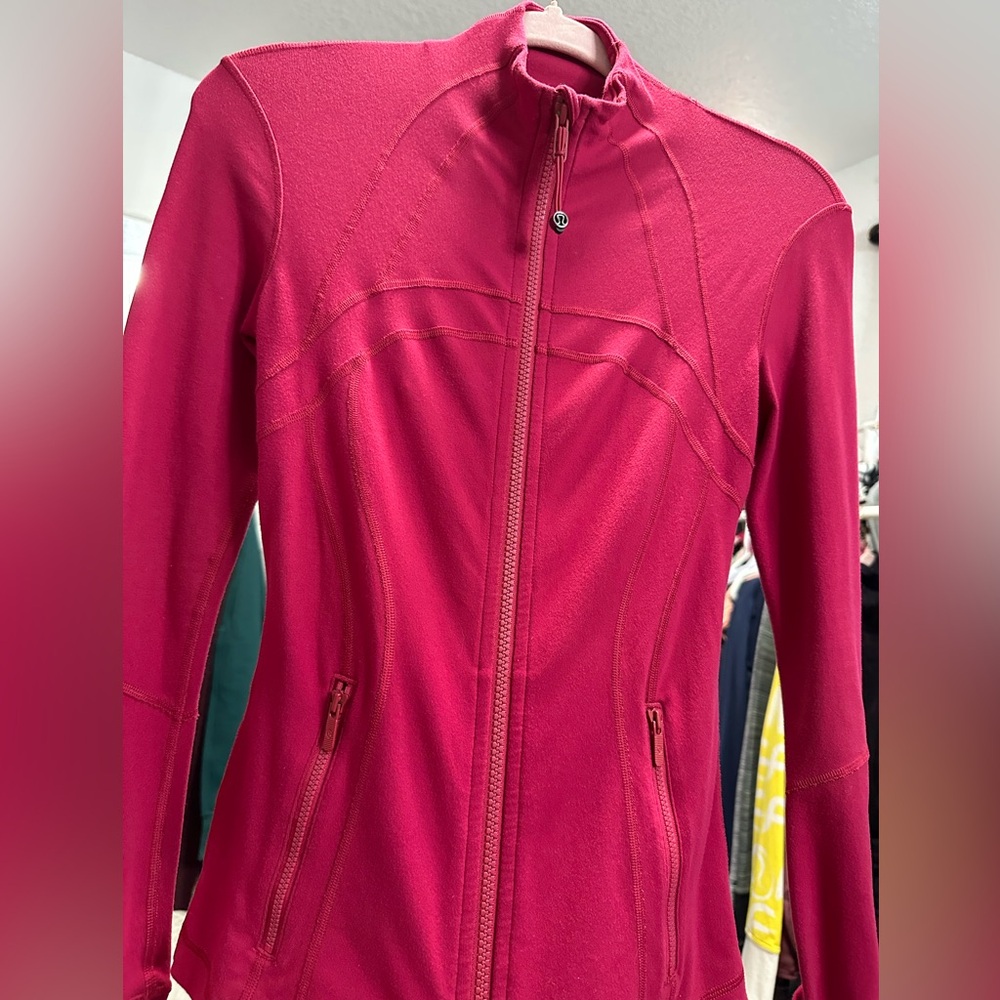❌SOlD❌RUBY RED lUON Lululemon Define Jacket - Picture 11 of 17